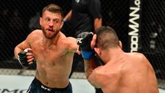 Calvin Kattar golpea a Dan Ige en el UFC Fight Island 1.