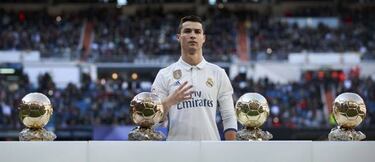 James se une a la fiesta: asistencia de lujo ante Granada