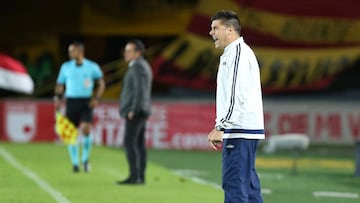 Juan Cruz Real durante un partido con Alianza Petrolera en El Camp&iacute;n por Liga &Aacute;guila.