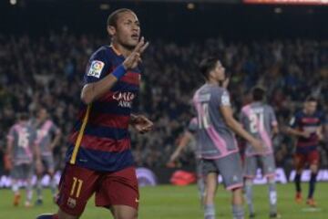 Neymar celebra el tercer gol.