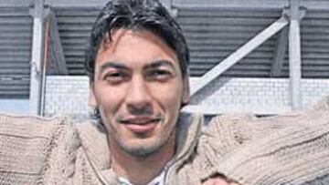 <b>ACUERDO. </b>Víctor Rubén López fichará por tres temporadas y lo que queda de la actual.