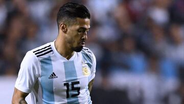 La Federación de Fútbol Argentino confirmó que la intervención en la rodilla del centrocampista se desarrolló con normalidad. La recuperación será de seis meses.