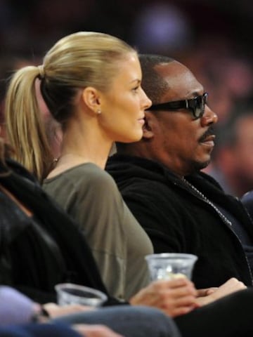 Paige Butcher y Eddie Murphy, en el Staples.