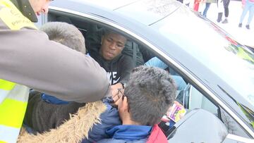 De estos errores se aprende: el fail de los fans del Madrid al pedir a Vinicius que les firmase