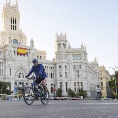 Cerrón: "¿Damos vueltas a la plaza pendientes del reloj?"