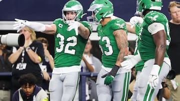 Follow all the National Football League action as it happens from Lincoln Financial Field, as the Philadelphia Eagles host the Chicago Bears today, Friday November 28.