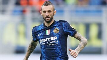 Marcelo Brozovic (FC Internazionale) durante el campeonato italiano de fútbol de la Serie A entre el FC Internazionale y el Udinese Calcio el 31 de octubre de 2021 en el estadio Giuseppe Meazza de Milán, Italia.