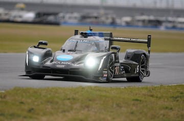 El piloto espa?ol logra su primera victoria en Estados Unidos con la marca Cadillac tras tres turnos excepcionales en una carrera que se vio interrumpida por la lluvia.