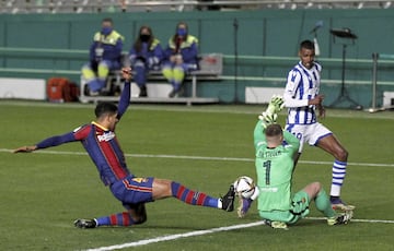 Ronald Araujo, Marc-Adr¨¦ Ter Stegen e Isak.