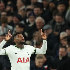 Pedro Porro ‘despierta’ a Emerson