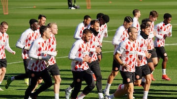 Girona's players attend a training session on the eve of the UEFA Champions League football match between Girona FC and Arsenal FC at the Montilivi stadium in Girona on January 28, 2025. (Photo by Manaure Quintero / AFP)
