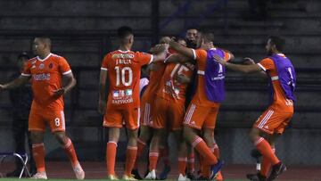 Deportivo La Guaira eliminó al Garcilaso de Héctor Tapia.