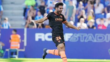 Eray Comert of Valencia CF celebrates after scoring the 2-2 during the La Liga match between RCD Espanyol and Valencia CF played at RCDE Stadium on October 2, 2022 in Barcelona, Spain. (Photo by Colas Buera / Pressinphoto / Icon Sport)