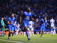 Soccer Football - Liga MX - Cruz Azul v Pachuca - Estadio Cuauhtemoc, Puebla, Mexico - April 4, 2026 Cruz Azul's Osinachi Ebere celebrates scoring their first goal REUTERS/Eloisa Sanchez