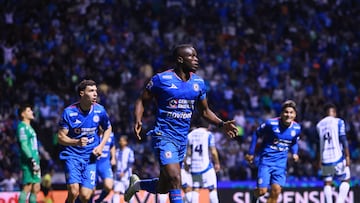 Soccer Football - Liga MX - Cruz Azul v Pachuca - Estadio Cuauhtemoc, Puebla, Mexico - April 4, 2026 Cruz Azul's Osinachi Ebere celebrates scoring their first goal REUTERS/Eloisa Sanchez