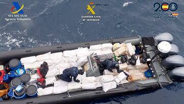 Una narcolancha es interceptada con cuatro toneladas de cocaína al sur de Canarias