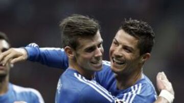 Cristiano y Bale celebran un gol ante el Galatasaray.