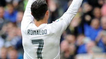 Ronaldo of Real Madrid celebrates after scoring his 4th goal during the La Liga match between Real Madrid CF and Celta Vigo at Estadio Santiago Bernabeu on March 5, 2016 in Madrid, Spain.  (Photo by Denis Doyle/Getty Images)