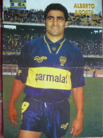 Fue el fichaje bombástico de la UC en 1994 tras comprárselo a Boca Juniors. De inmediato se ganó el cariño de los hinchas y ganó dos títulos. Regresó en 1997 tras un paso por Yokohama Marinos.