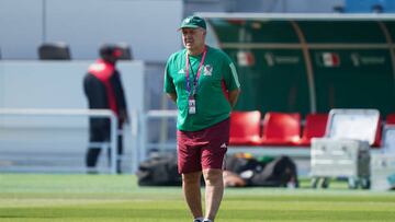 DOHA, QATAR - NOVEMBER 25: Gerardo Martino Head Coach of Mexico looks on during the Mexico Training Session at Al Khor SC on November 25, 2022 in Doha, Qatar. (Photo by Khalil Bashar/Jam Media/Getty Images)