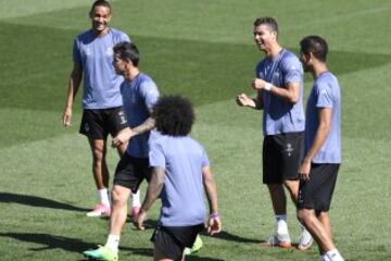 Último entrenamiento del Real Madrid antes del derbi