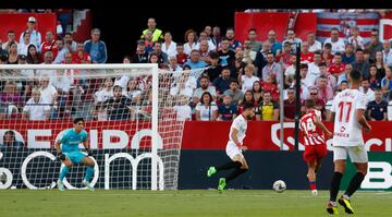 Marcos Llorente marca el 0-1 al Sevilla. 
 