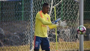 Jos&eacute; Fernando Cuadrado ataj&oacute; el que era el empate de China al minuto 55.