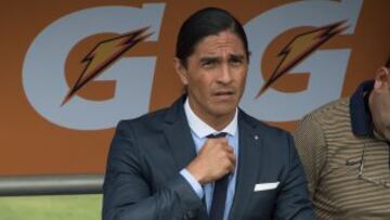 Palencia dejó en el 2001 al Cruz Azul para buscar fortuna con el Espanyol, aunque un año después tuvo que regresar con los cementeros.