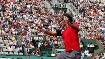 <b>CÓMODA VICTORIA</B>. El número uno suizo no pasó grandes apuros ante el español Nicolás Almagro, al que derrotó en tres sets, por 6-3, 7-6, 6-2.