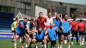 Andorra y Tenerife miden su orgullo