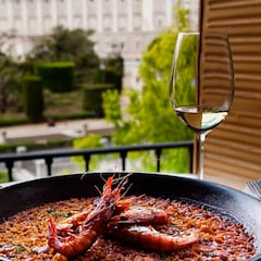 La Lonja del Mar, un sensacional puerto marítimo a orillas del Palacio Real