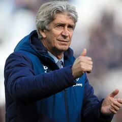 Pellegrini busca remecer el mercado con un '9' estelar