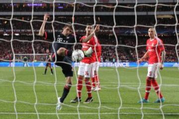 Müller adelantó al Bayern. 1-2.