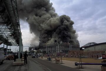 El incendio se declaró sobre las 13:35h. del 18 de febrero de 1992 y se prolongó durante más de tres horas. Aunque actuaron todas las dotaciones (unas 15 unidades) del parque de Bomberos de Sevilla, el pabellón y su contenido quedó irrecuperable.