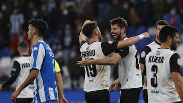 El Real Unión celebra su victoria en Riazor de la temporada 2021-2022.