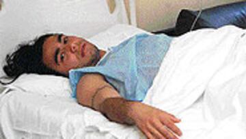 <B>EN EL HOSPITAL</B>. Diego León fue trasladado a la clínica de La Fraternidad, donde quedó ingresado.