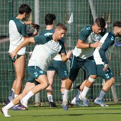 Darko Brasanac pasa por el quirófano y dice adiós al 2025