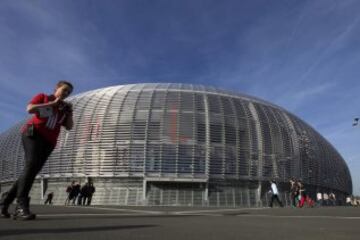 Stade Pierre Mauroy (Lille). capacity: 50.000.