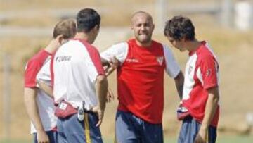 <b>ENTRENAMIENTO</b> Chevantón ha entrenado hoy con normalidad a pesar del golpe que sufrió ayer.