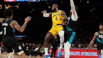 LeBron aparece y le da esperanza a los Lakers