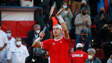 Tenis, Nicolas Jarry vs Blaz Rola
El tenista Nicolas Jarry de Chile celebra tras vencer a Blaz Rola de Eslovenia por el partido de Copa Davis Grupo Mundial I disputado en el Club Union de Vina Del Mar.
04/03/2022
Raul Zamora/Photosport
Tennis, Nicolas Jarry vs Blaz Rola
The tennis player Nicolas Jarry of Chile celebrates against Blaz Rola of Slovenia in the match of Copa David 2022 at the Club Union in Vina Del Mar, Chile.
04/03/2022
Raul Zamora/Photosport