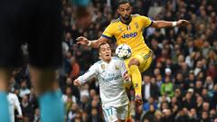 Lucas Vázquez: "It's a clear penalty", Benatía "It's a ridiculous penalty"