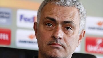 Mourinho launches passionate defence of Pogba