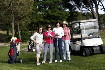 María Lizarraga, Esther Valdivia, Rosario Montiel y Victoria Montiel.