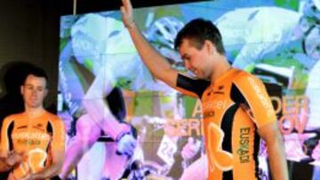 El ruso Alexander Serebryakov, durante su presentación con el Euskaltel.