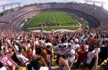 Cícero Pompeu de Toledo; Morumbí: El enorme estadio de Sao Paulo que cuenta con capacidad para 67.400 personas, ha sido testigo de seis finales de Copa Libertadores. En dos de ellas, el cuadro paulista se alzó como el mejor del continente (1992 y 2005).
