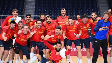 Remontada de los 'Hispanos' para clasificarse a semifinales. La selección masculina de balonmano vence 34-33 a Suecia y estará entre las cuatro mejores de la cita olímpica.