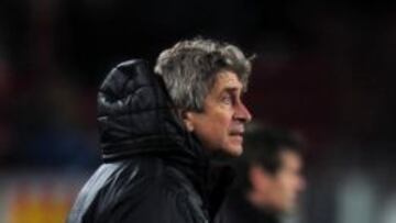 El técnico chileno, muy contento por el partido que ha hecho su equipo en el Camp Nou.