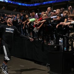 ¡Ricky vuelve a casa! Jugará en los Wolves tres años después