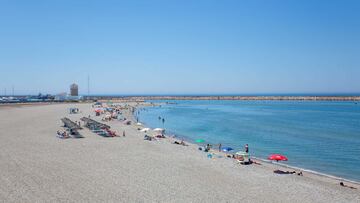 Playa de poniente de Almerimar (Almería), una de las premiadas con bandera azul.